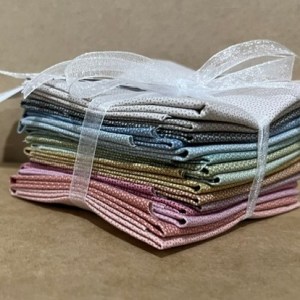 Tilda Basics Poppy Seed - Fat Sixteenth Pack